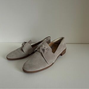 Lucky Brand Bow Suede Loafers in Light Gray
